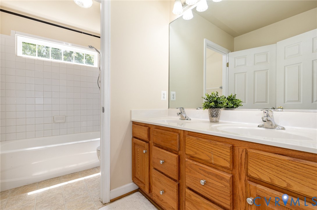 160 Walnut Ridge Drive Stafford, VA 22556 - Photo 26 of 43 Full bath with double vanity, shower combination,