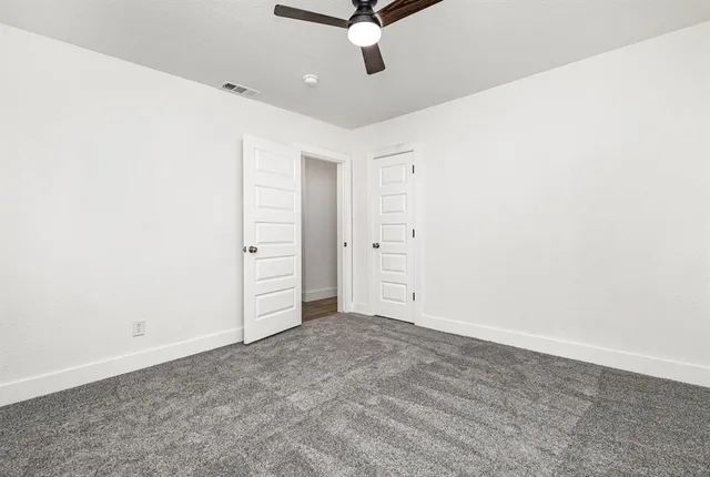 $1,200 | 1527 Columbia Avenue, Corsicana, TX 75110