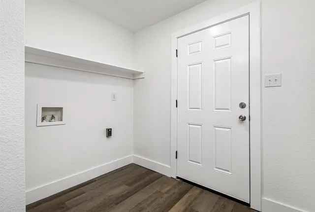 $1,200 | 1527 Columbia Avenue, Corsicana, TX 75110