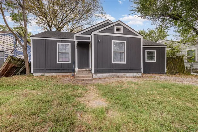 $1,200 | 1527 Columbia Avenue, Corsicana, TX 75110