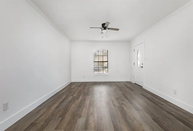 $1,200 | 1527 Columbia Avenue, Corsicana, TX 75110