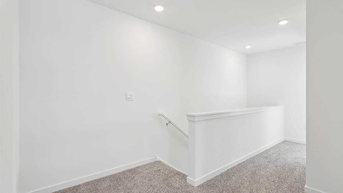 1030 58th Road Union Grove, WI 53182 - Photo 44 of 58 upper hall