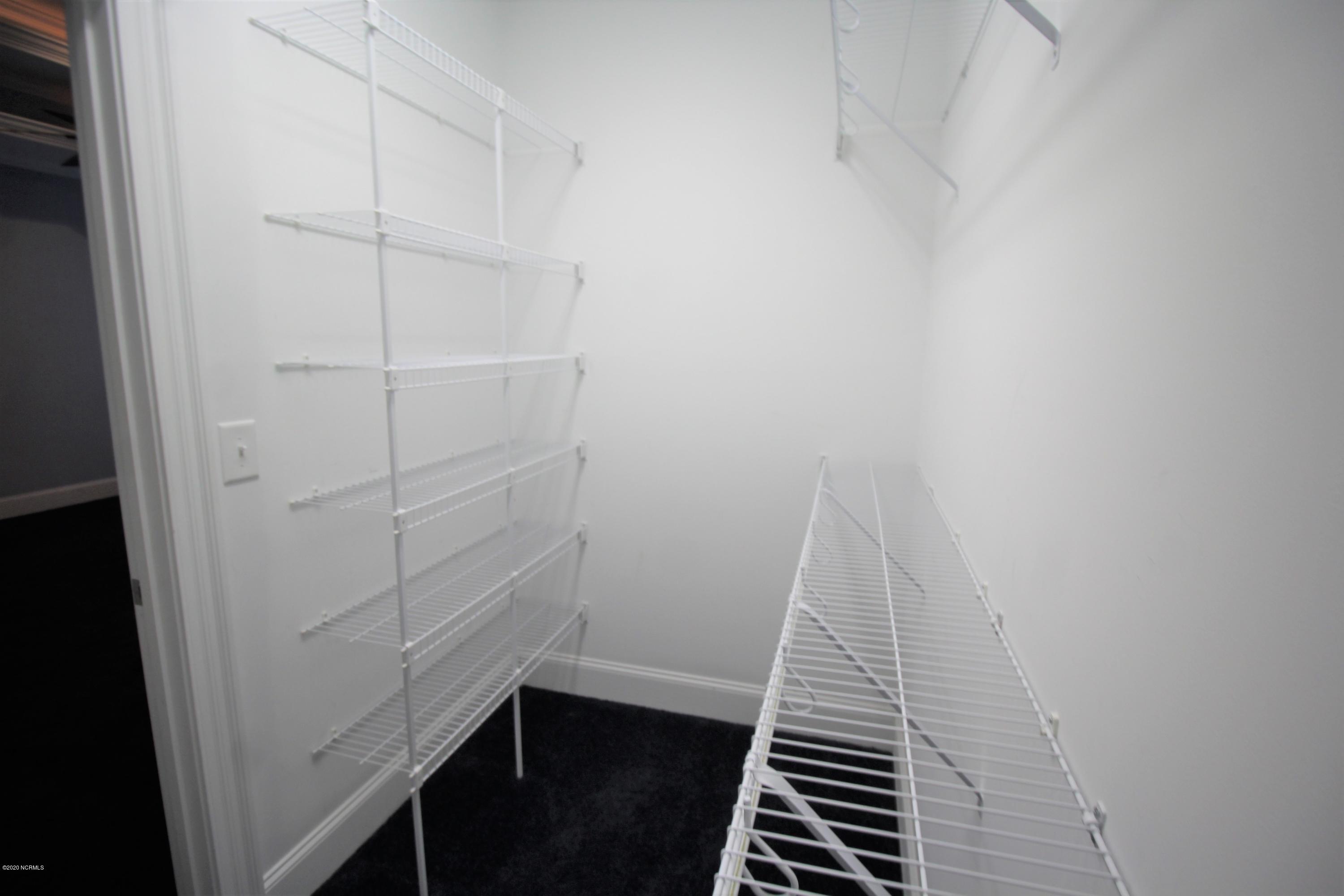 3041 Foxhall Road Farmville, NC 27828 - Photo 9 of 16 Walk-in closet Master