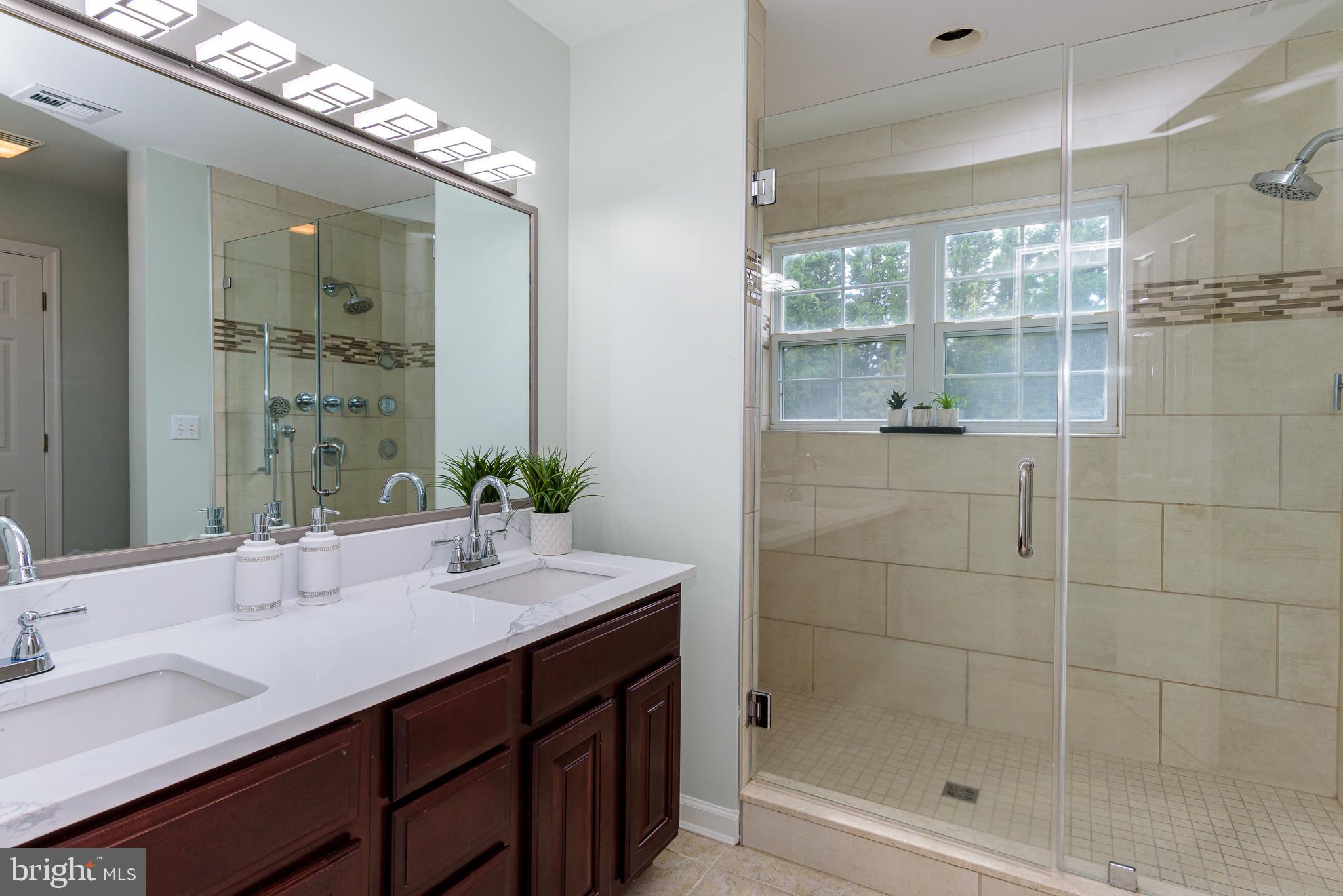 27787 Pointers Lane Salisbury, MD 21801 - Photo 32 of 52 Master bathroom