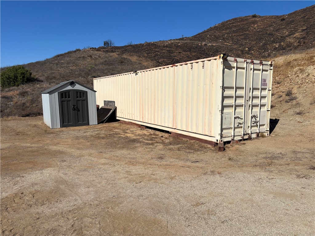 0 Niro Road Perris, CA 92570 - Photo 26 of 40 a view of a garage