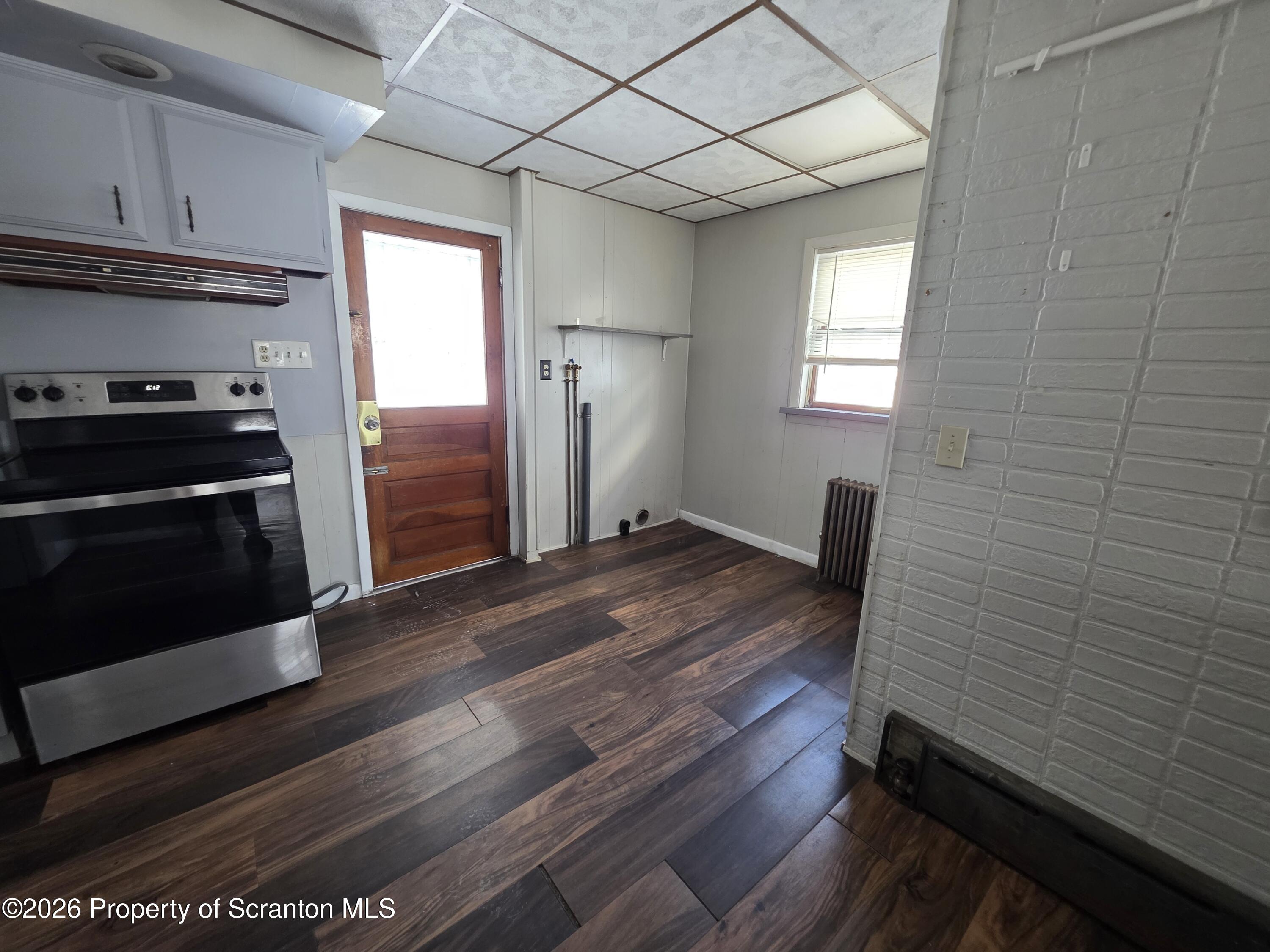 140 South Fillmore Avenue, Unit 1 Scranton, PA 18504 - Photo 3 of 10 20260201_142541