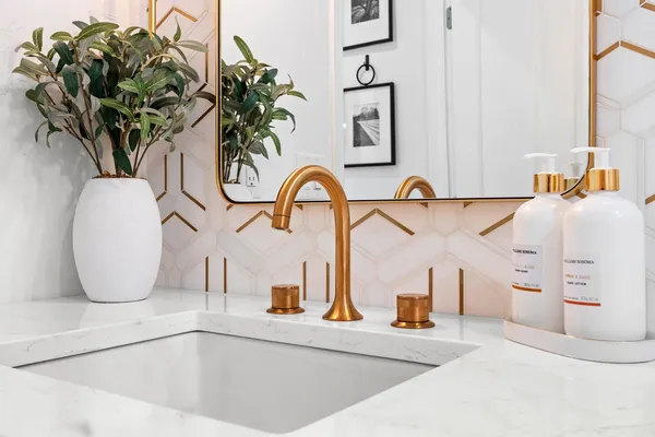 $725,000 | 957 Brighton Drive, Menasha, WI 54952