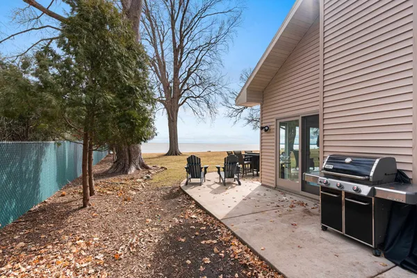 $725,000 | 957 Brighton Drive, Menasha, WI 54952
