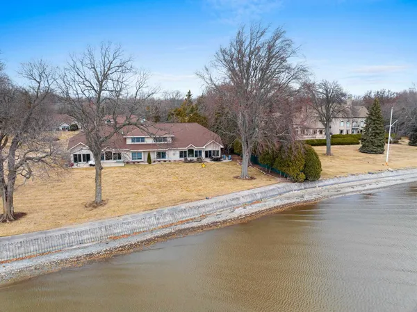 $725,000 | 957 Brighton Drive, Menasha, WI 54952