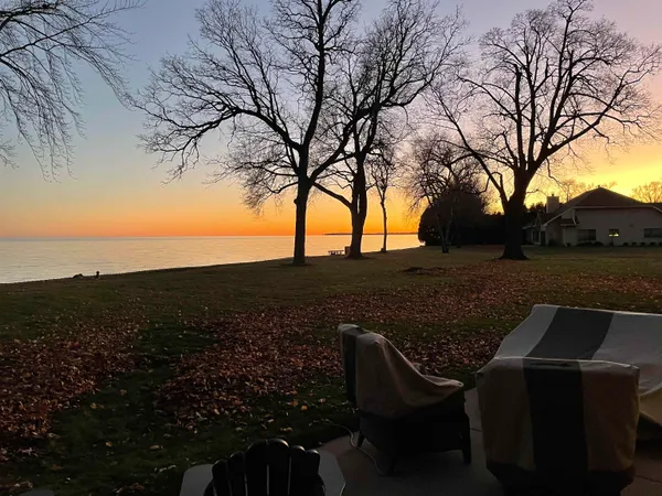 $725,000 | 957 Brighton Drive, Menasha, WI 54952