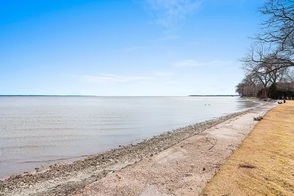 $725,000 | 957 Brighton Drive, Menasha, WI 54952