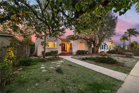 $1,095,000 | 3727 Walnut Avenue, Long Beach, CA 90807
