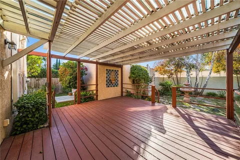 $1,095,000 | 3727 Walnut Avenue, Long Beach, CA 90807