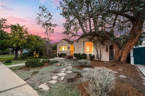 $1,095,000 | 3727 Walnut Avenue, Long Beach, CA 90807