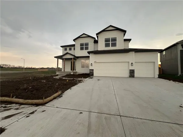 $544,500 | 28407 West 161st Street, Gardner, KS 66030