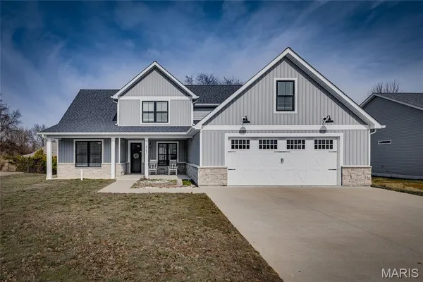 $485,000 | 327 Wellington Place, Farmington, MO 63640