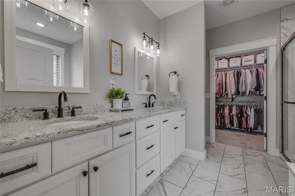 $475,000 | 327 Wellington Place, Farmington, MO 63640