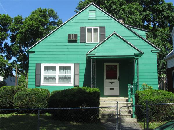 69 Windsor Street Worcester, MA 01605 - Photo 1 of 24 Gallery Image 1