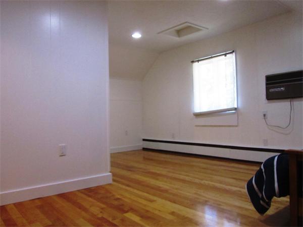 69 Windsor Street Worcester, MA 01605 - Photo 12 of 24 Gallery Image 12
