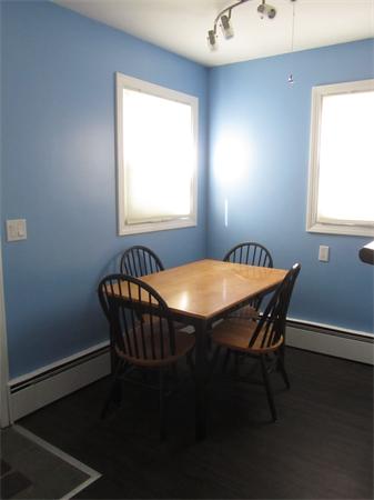 69 Windsor Street Worcester, MA 01605 - Photo 4 of 24 Gallery Image 4