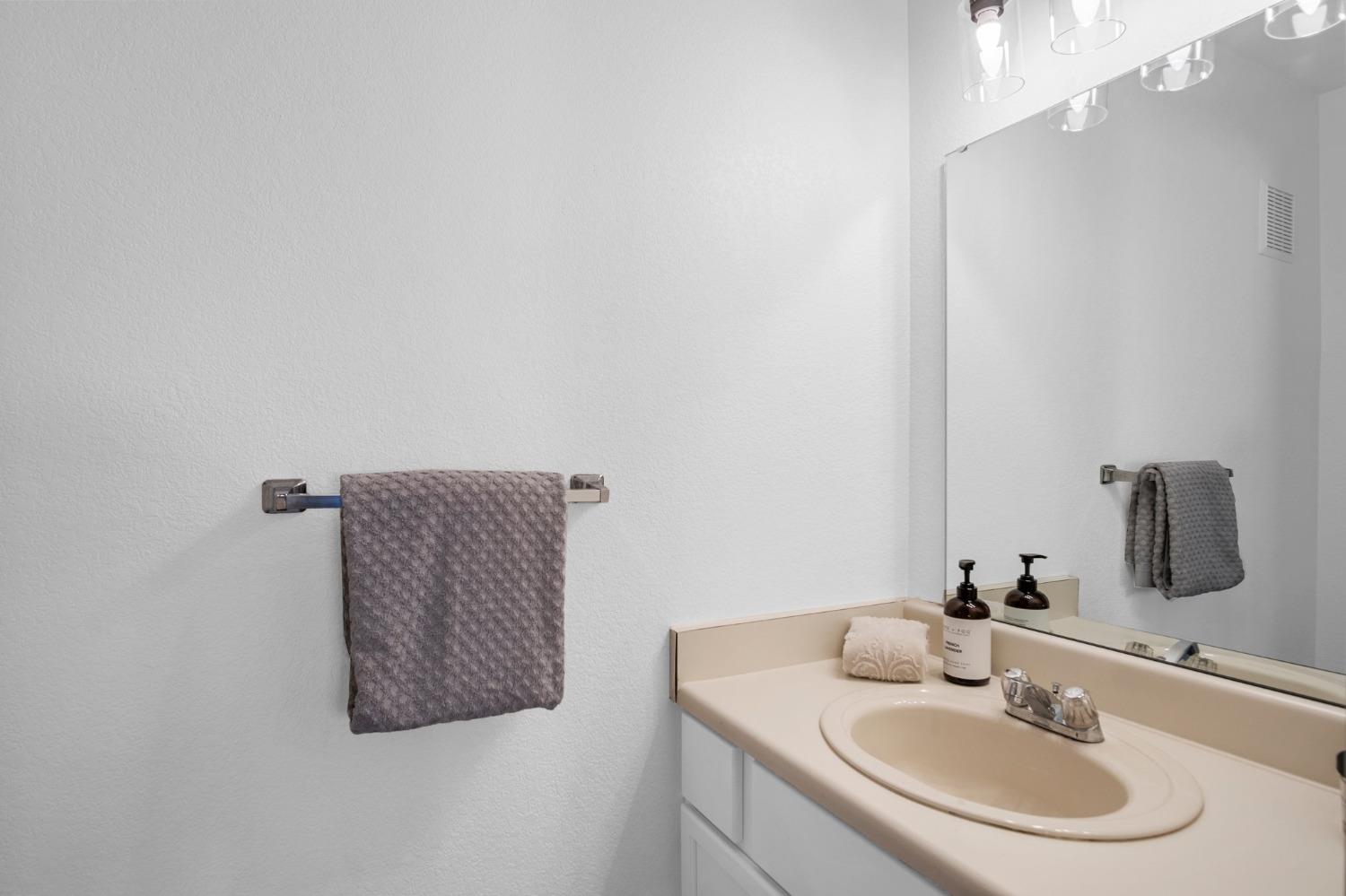 20064 Darpinian Way Sonora, CA 95370 - Photo 33 of 49