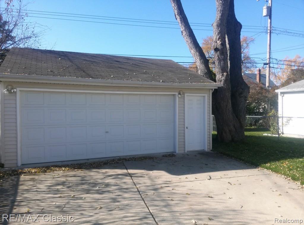 Kenmore garage.jpg