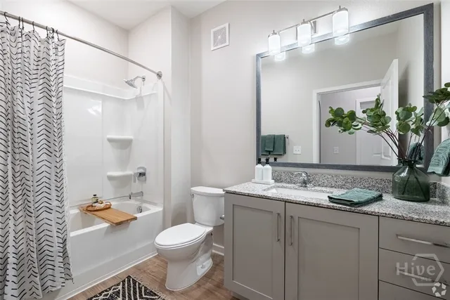 $2,290 | 5670 Ogeechee Road, Unit WILLOW, Savannah, GA 31405