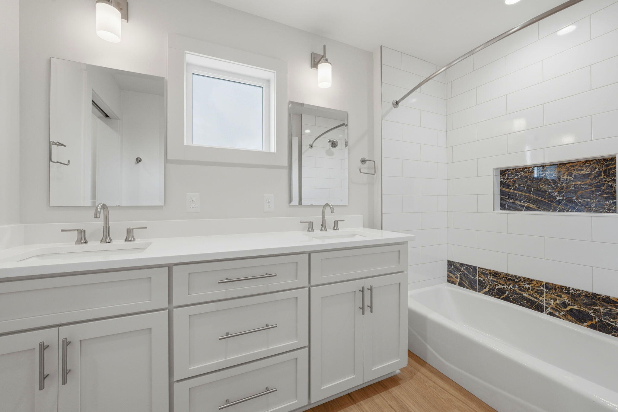 425 Gulfview Lane Perdido Key, FL 32507 - Photo 29 of 71 a bathroom with a sink and a bathtub