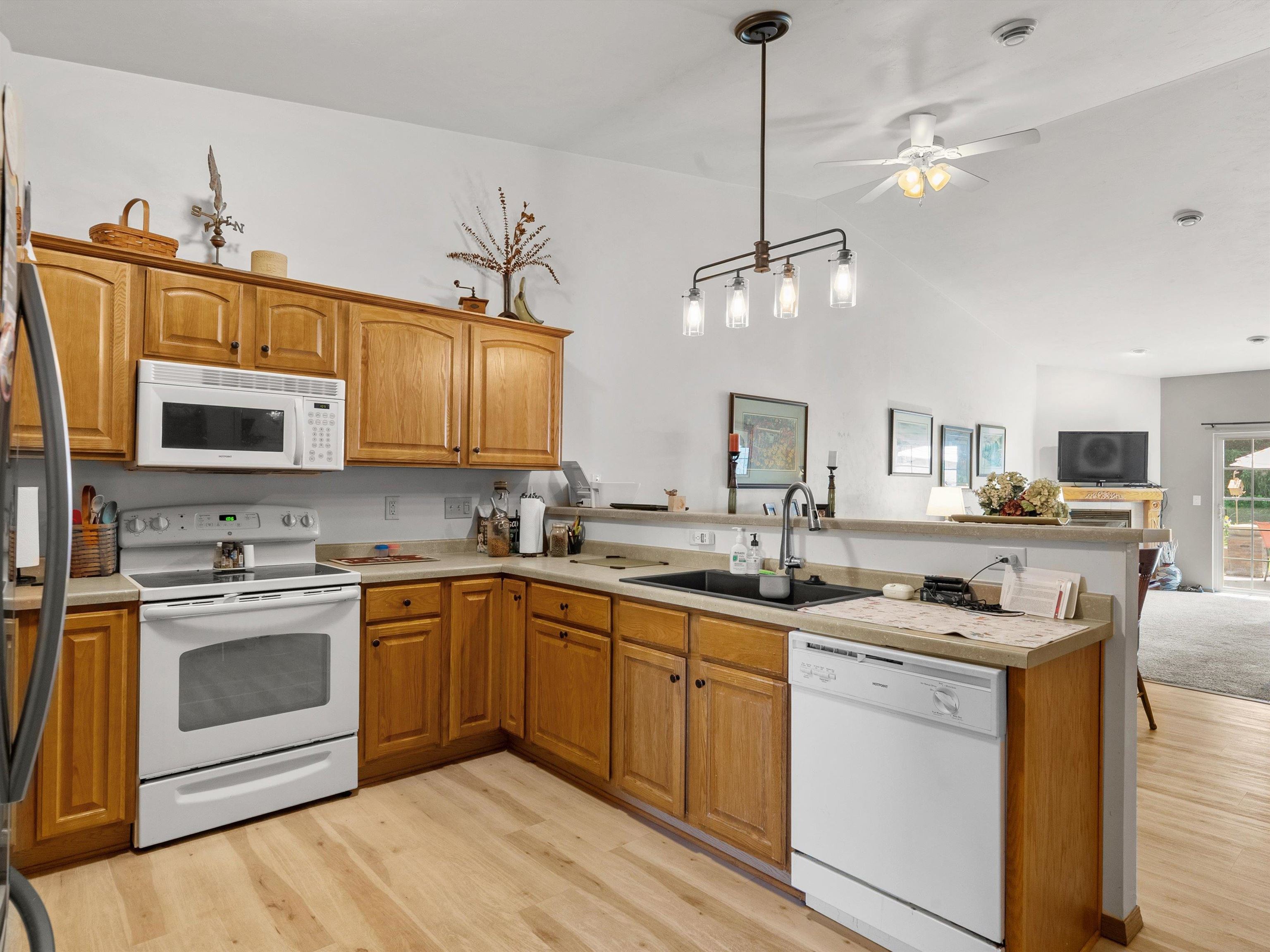 540 Tacoma Beach Road, Unit 15 Sturgeon Bay, WI 54235 - Photo 9 of 28