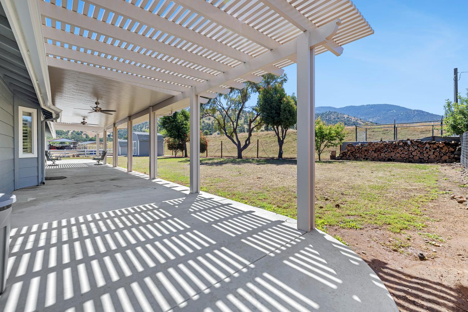 5741 Elwood Road Sanger, CA 93657 - Photo 36 of 71 Covered Back Patio