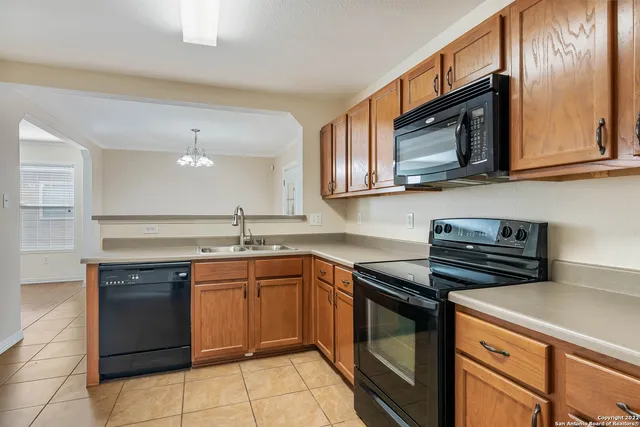 $1,775 | 12226 Autumn Cherry, San Antonio, TX 78254