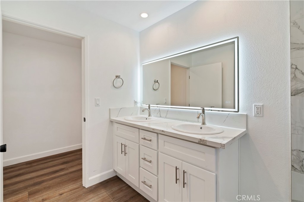972 Appleton Road Simi Valley, CA 93065 - Photo 20 of 25 Gallery Image 20