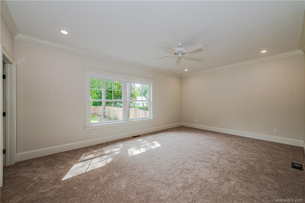 4641 Murrayhill Road Charlotte, NC 28209 - Photo 14 of 33 Gallery Image 14