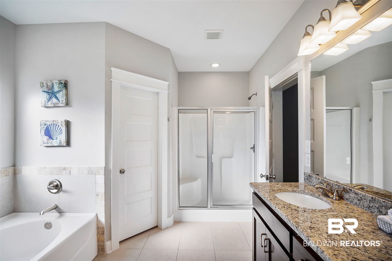 8687 Rosedown Lane Daphne, AL 36526 - Photo 14 of 27 Master Bath