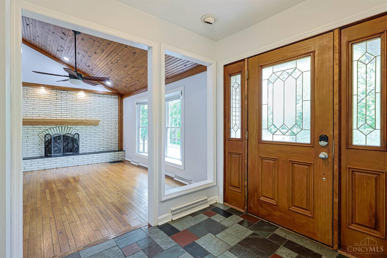 3304 Wagner Road Cincinnati, OH 45245 - Photo 6 of 69 Gallery Image 6