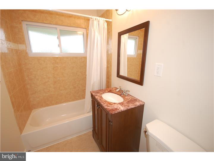 718 Sherrie Road Philadelphia, PA 19115 - Photo 17 of 19