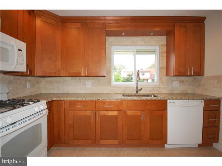 718 Sherrie Road Philadelphia, PA 19115 - Photo 5 of 19