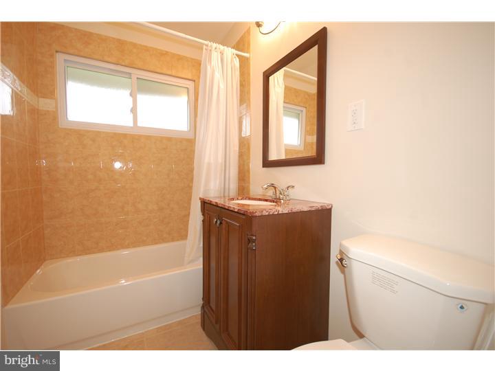 718 Sherrie Road Philadelphia, PA 19115 - Photo 9 of 19