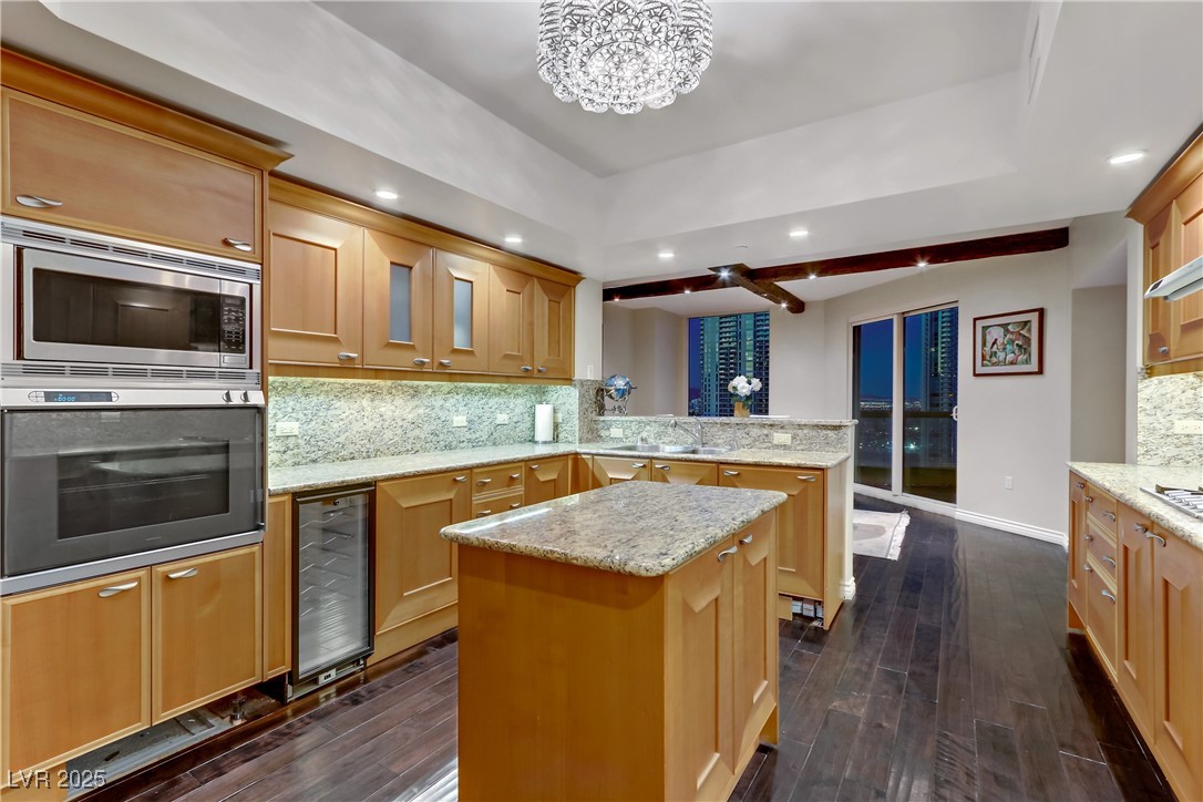 2777 Paradise Road, Unit 2001 Las Vegas, NV 89109 - Photo 8 of 33 Gallery Image 8