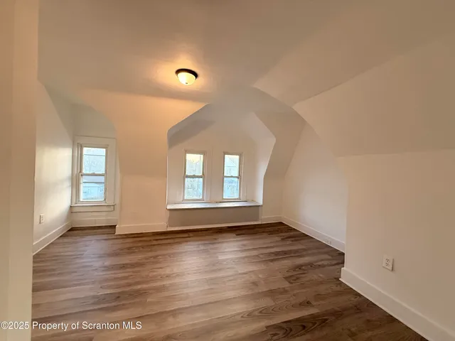 $1,755 | 1104 Dartmouth Street, Scranton, PA 18504