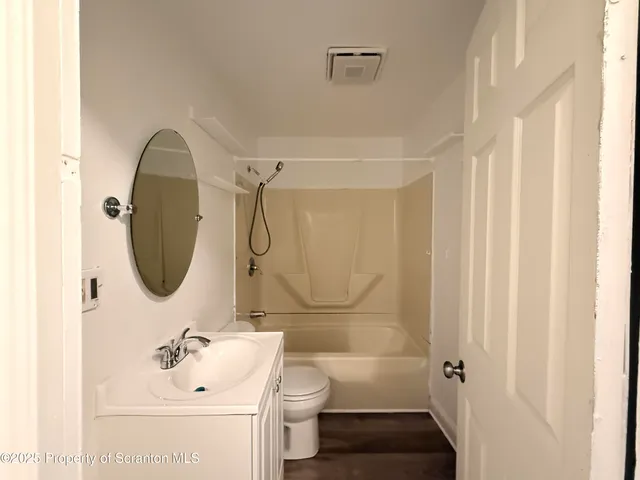 $1,755 | 1104 Dartmouth Street, Scranton, PA 18504