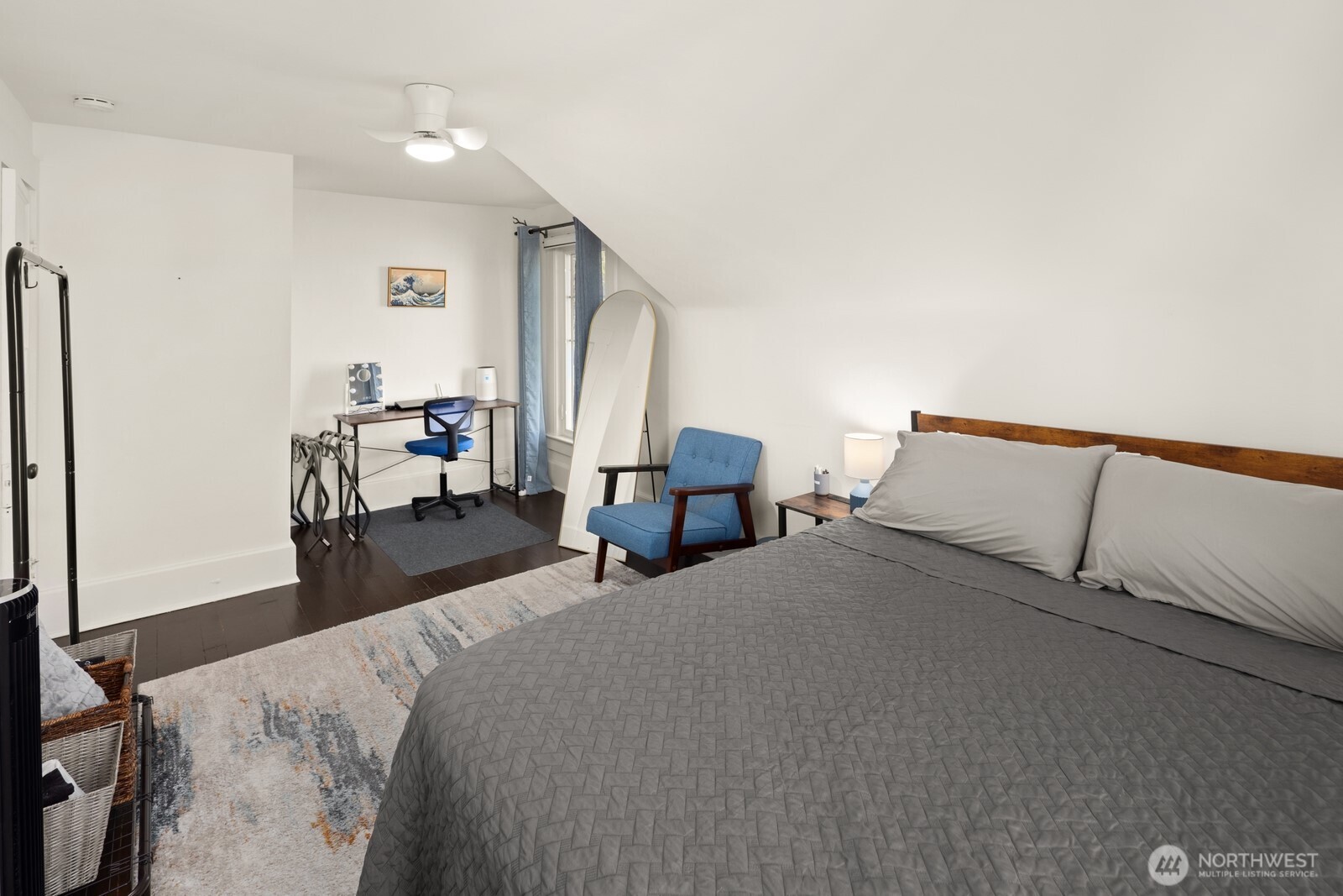 2011 East James Street Seattle, WA 98122 - Photo 13 of 40