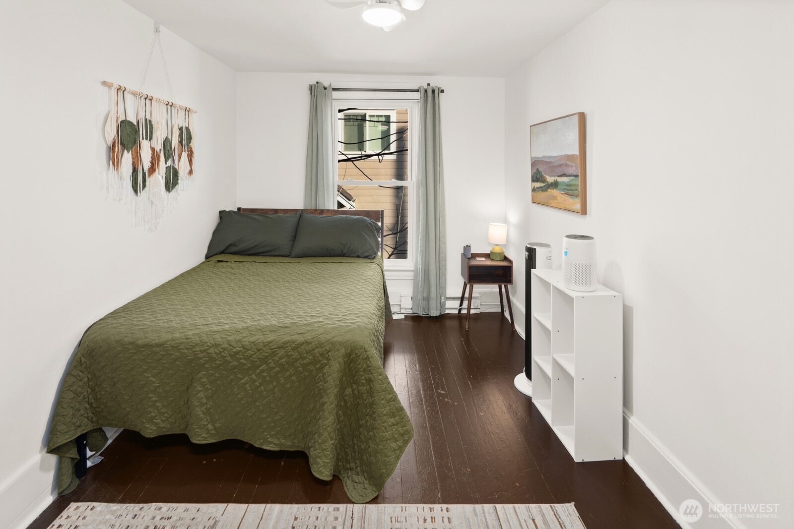 2011 East James Street Seattle, WA 98122 - Photo 15 of 40