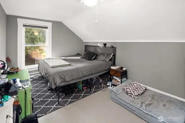 $1,299,900 | 2011 East James Street, Seattle, WA 98122