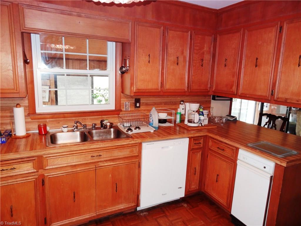 704 Fred Miller Road Lexington, NC 27292 - Photo 3 of 20 Gallery Image 3