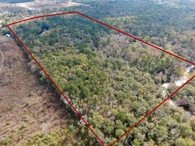 a view of a outdoor space with a lake view