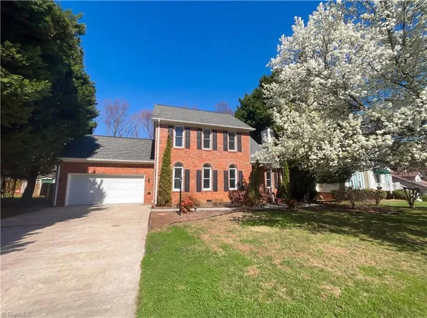 $351,000 | 905 Kensal Green Drive, Kernersville, NC 27284