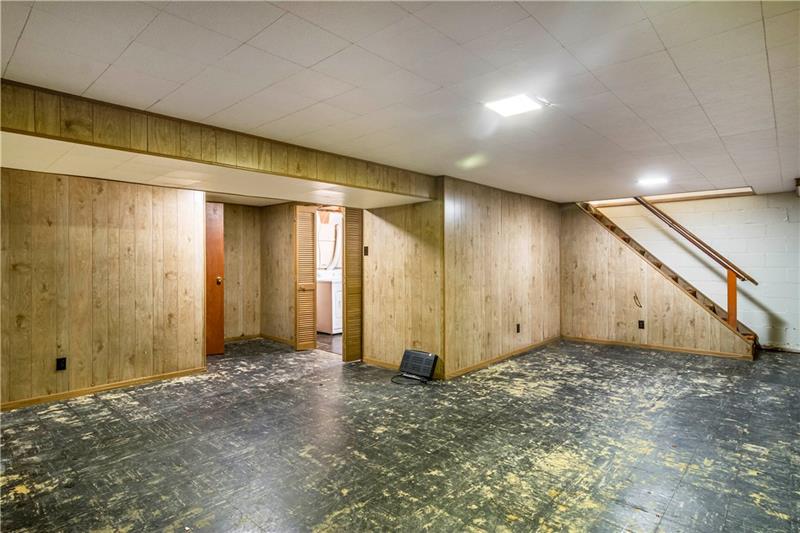 5247 Ranchview Drive Pittsburgh, PA 15236 - Photo 15 of 25 Gallery Image 15
