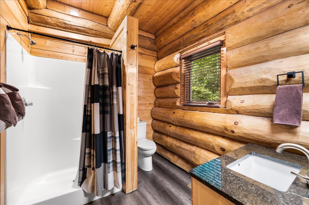 624 Pinnacle Vista Road Gatlinburg, TN 37738 - Photo 24 of 33 Gallery Image 24