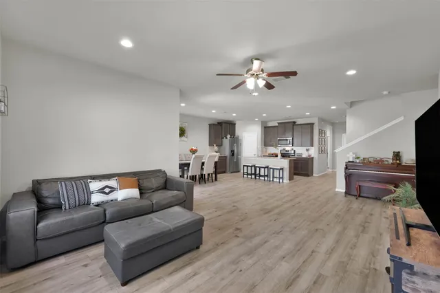 $2,450 | 2254 Strong Horse Drive, Conroe, TX 77301